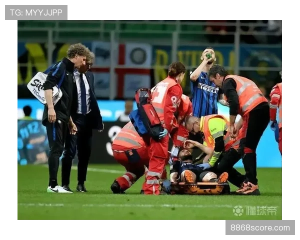 场外治疗后入场规则详解：何时允许球员恢复比赛？