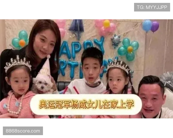 杨威退役后这身材管理，真就一天不练浑身难受？